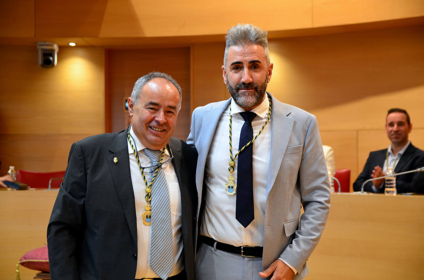 El pleno de investidura de Huétor Vega, desde dentro