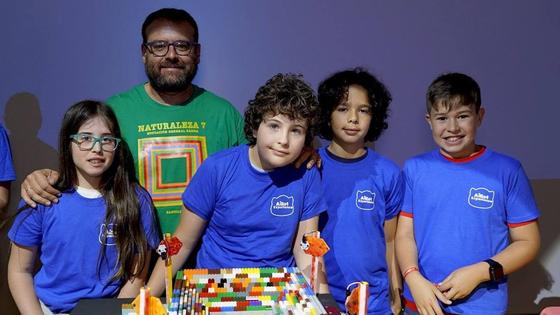 Un equipo escolar de Huétor Vega reconstruye Los Cármenes en clave domótica