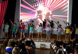 El musical 'Mamma Mia!', por el CEIP Mariana Pineda de Huétor Vega