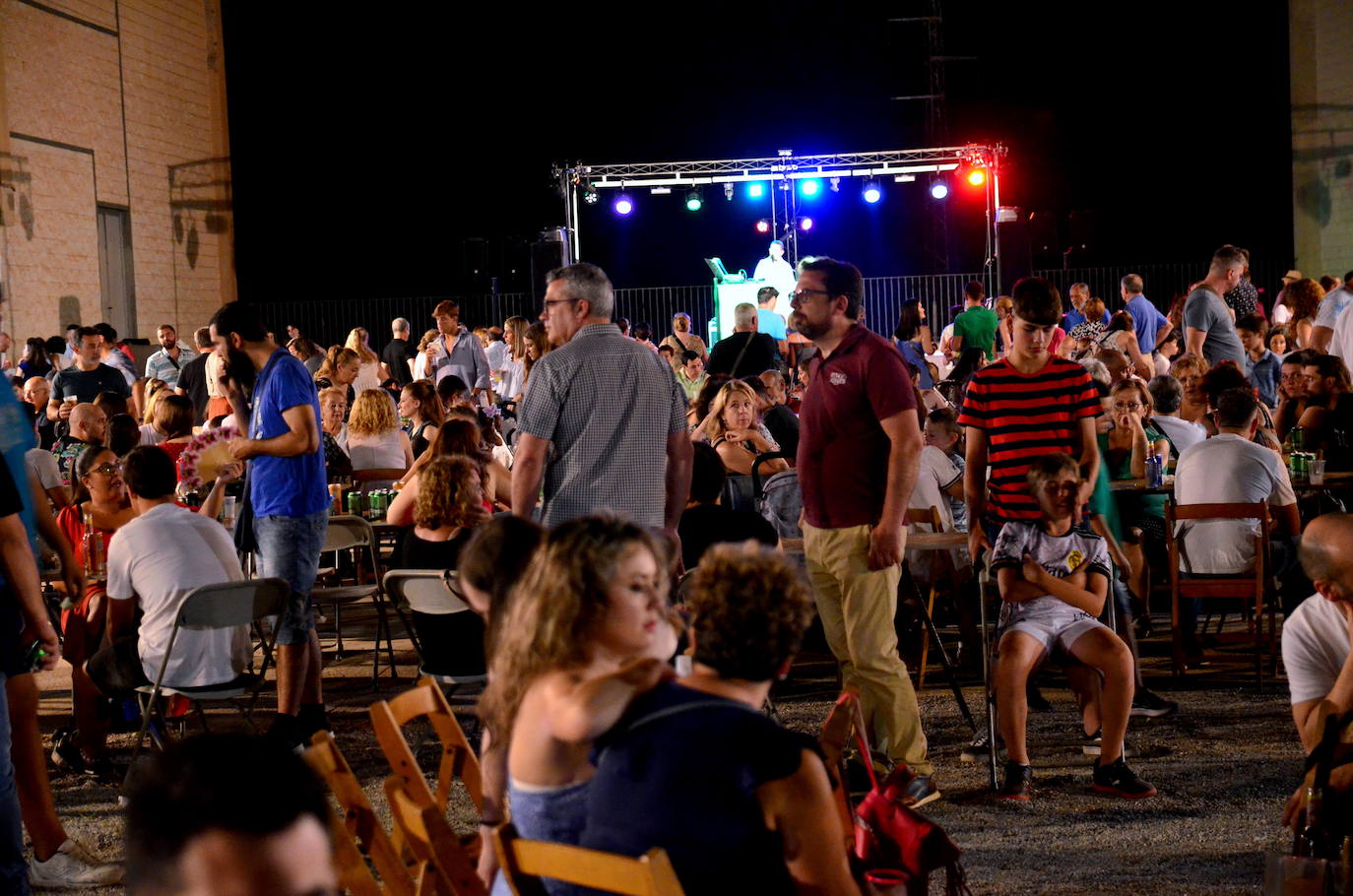 La Hoguera de San Juan eleva la felicidad en Huétor Vega