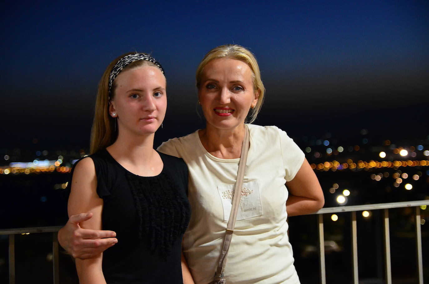 La Hoguera de San Juan eleva la felicidad en Huétor Vega