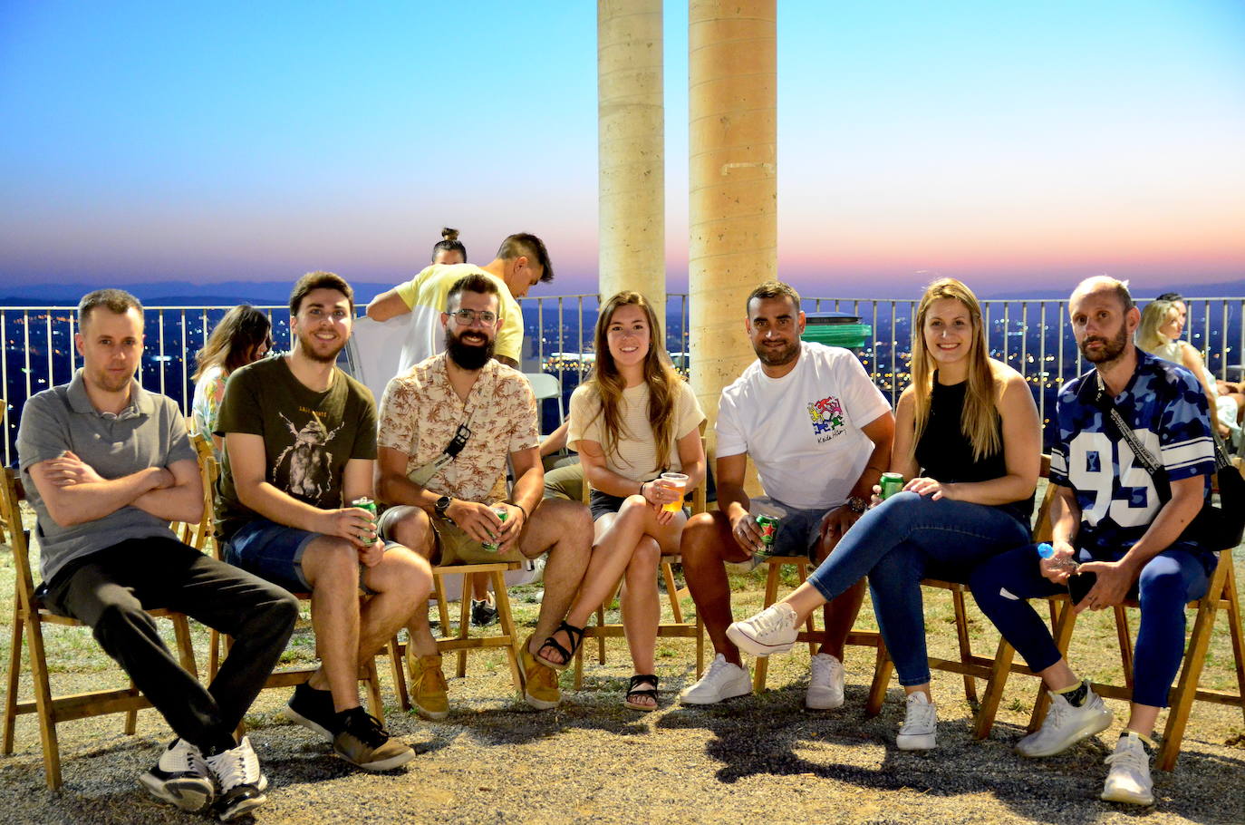La Hoguera de San Juan eleva la felicidad en Huétor Vega