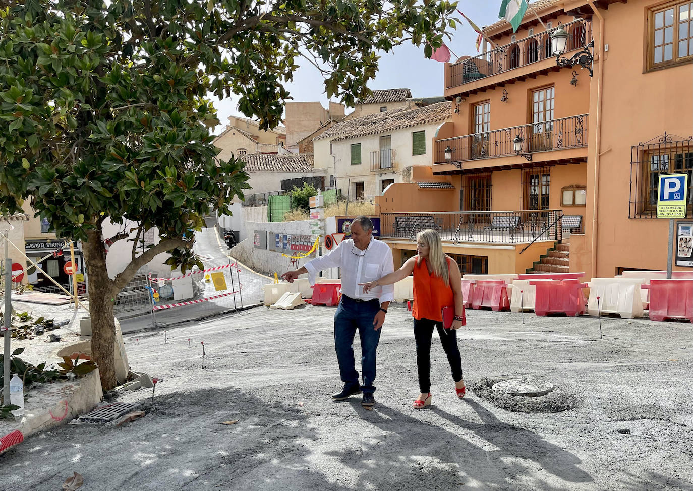 El nuevo gobierno municipal de Huétor Vega modifica el proyecto de la Plaza del Mentidero