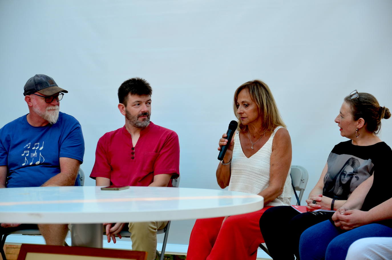 Encuentro de artesanos y artistas en Huétor Vega
