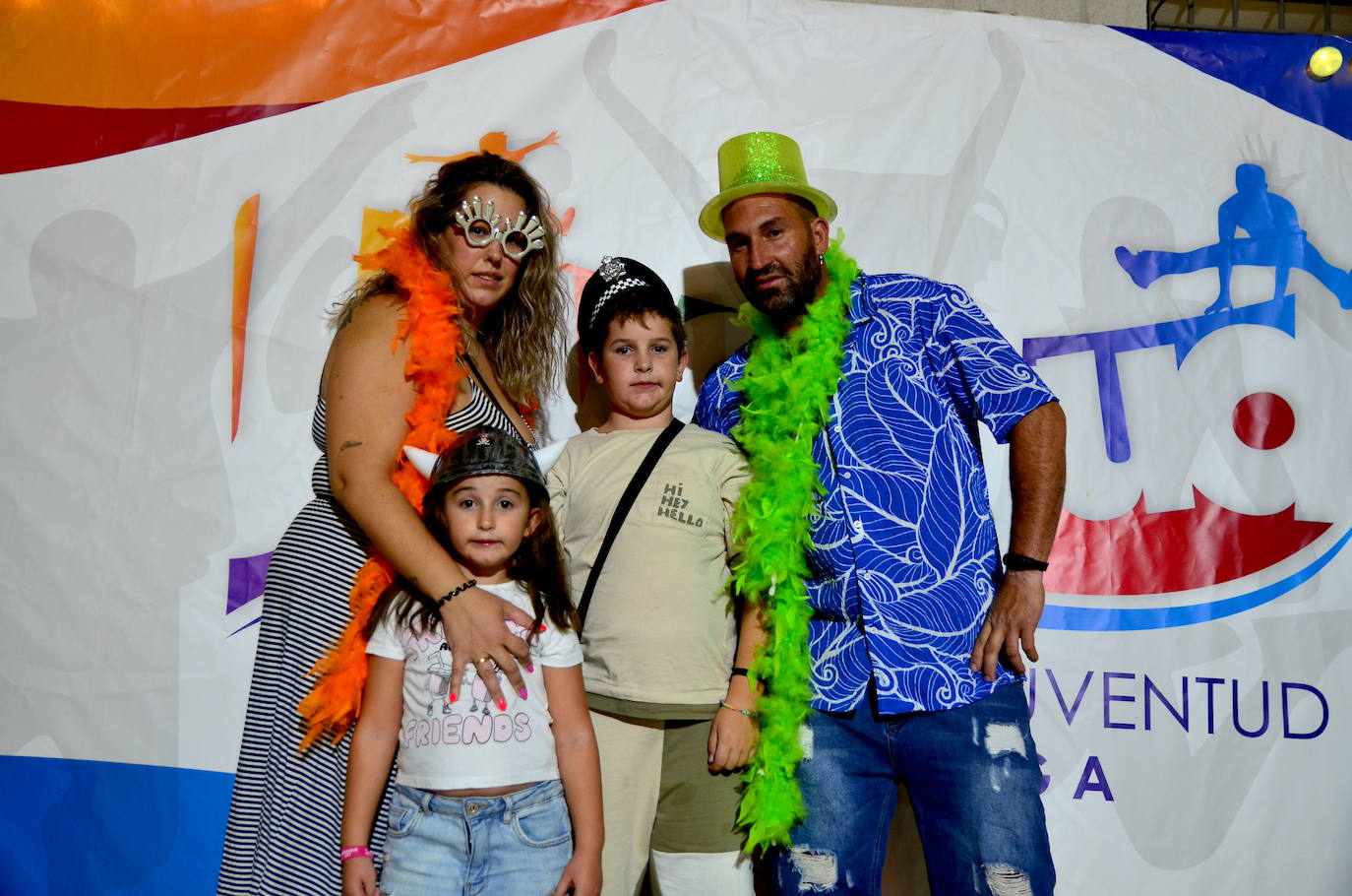 Nueva Fiesta de Blanco de la Juventud en Huétor Vega