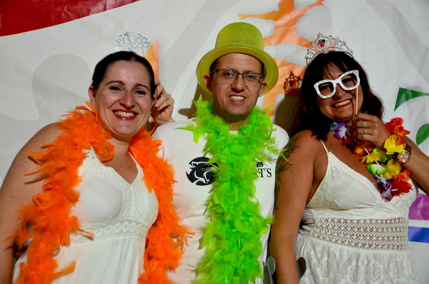 Nueva Fiesta de Blanco de la Juventud en Huétor Vega