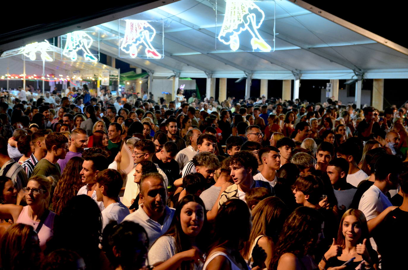 Gran ambiente en el Ferial de Huétor Vega