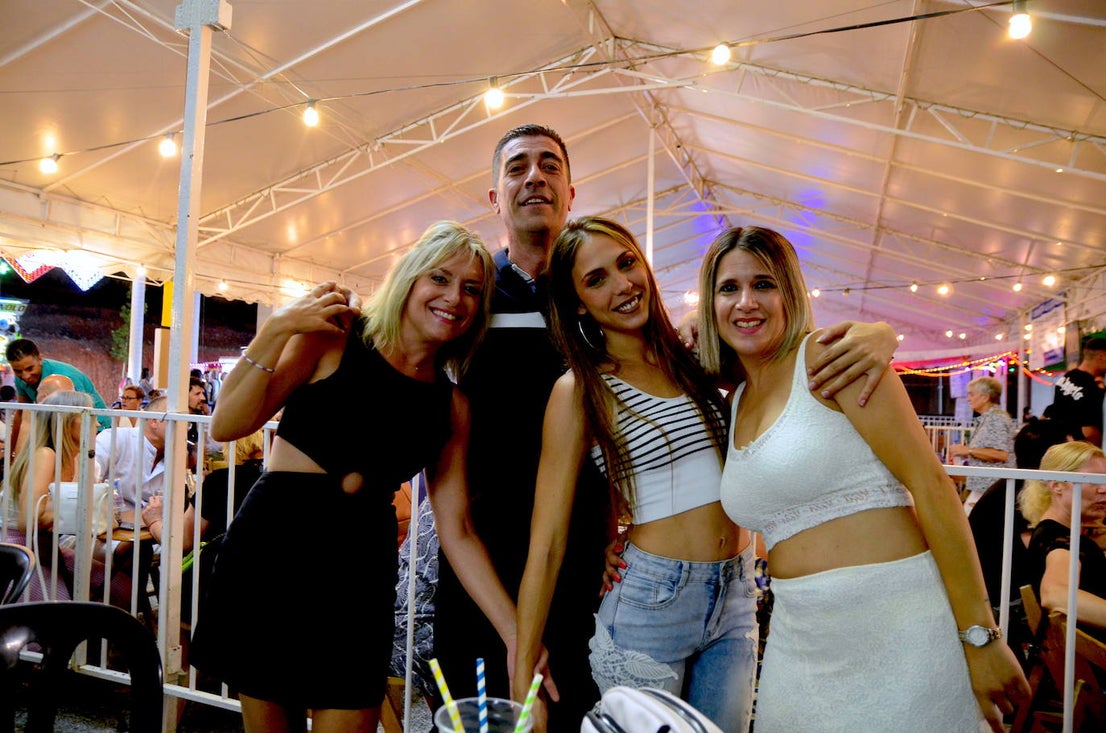 Gran ambiente en el Ferial de Huétor Vega