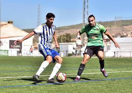 El motrileño Rally, ante el hueteño Rober Prieto