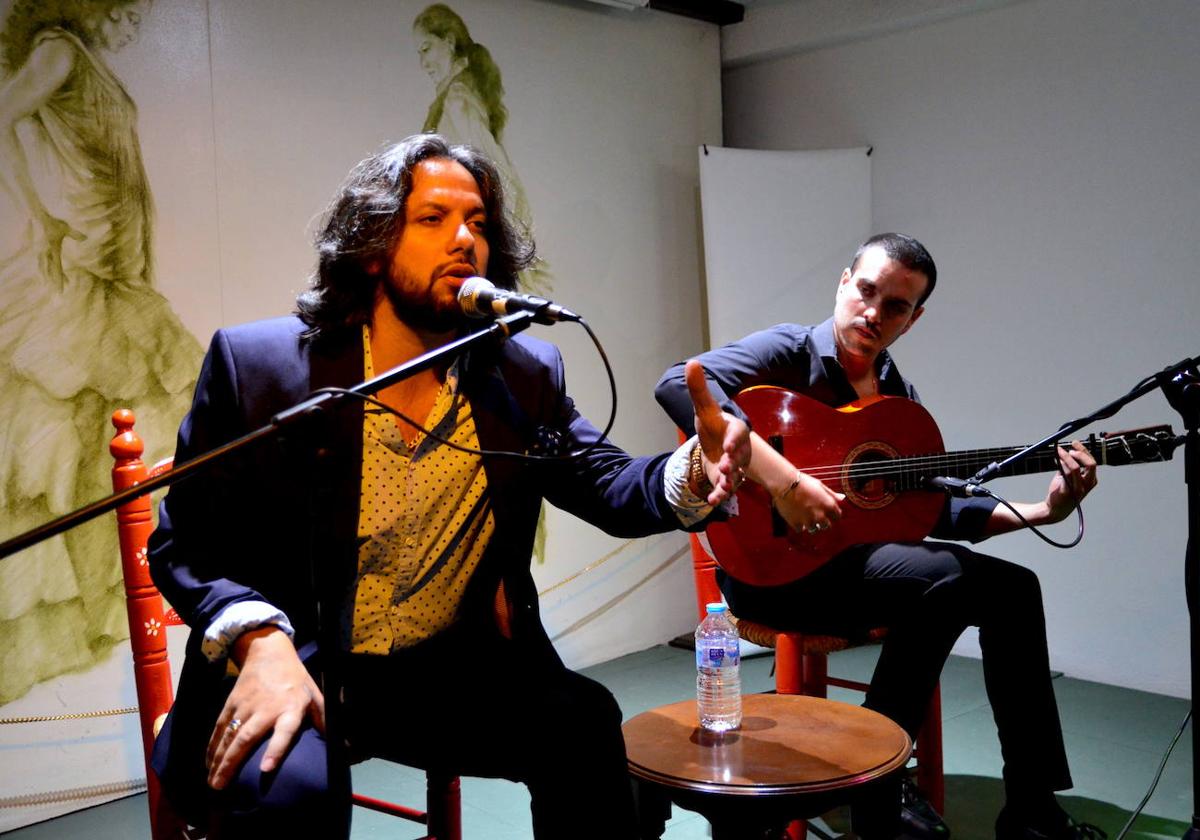 El Turry abre la temporada de la peña La Parra Flamenca