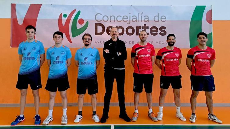 El Huétor Vega gana y es cuarto en División de Honor