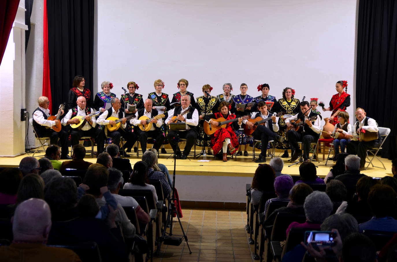 Huétor Vega ya canta a la Navidad