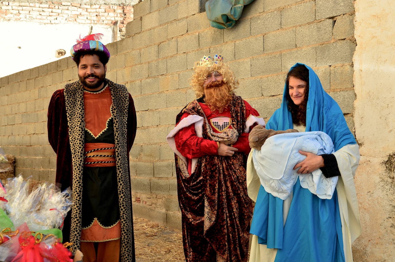 El belén viviente abre los brazos en Huétor Vega