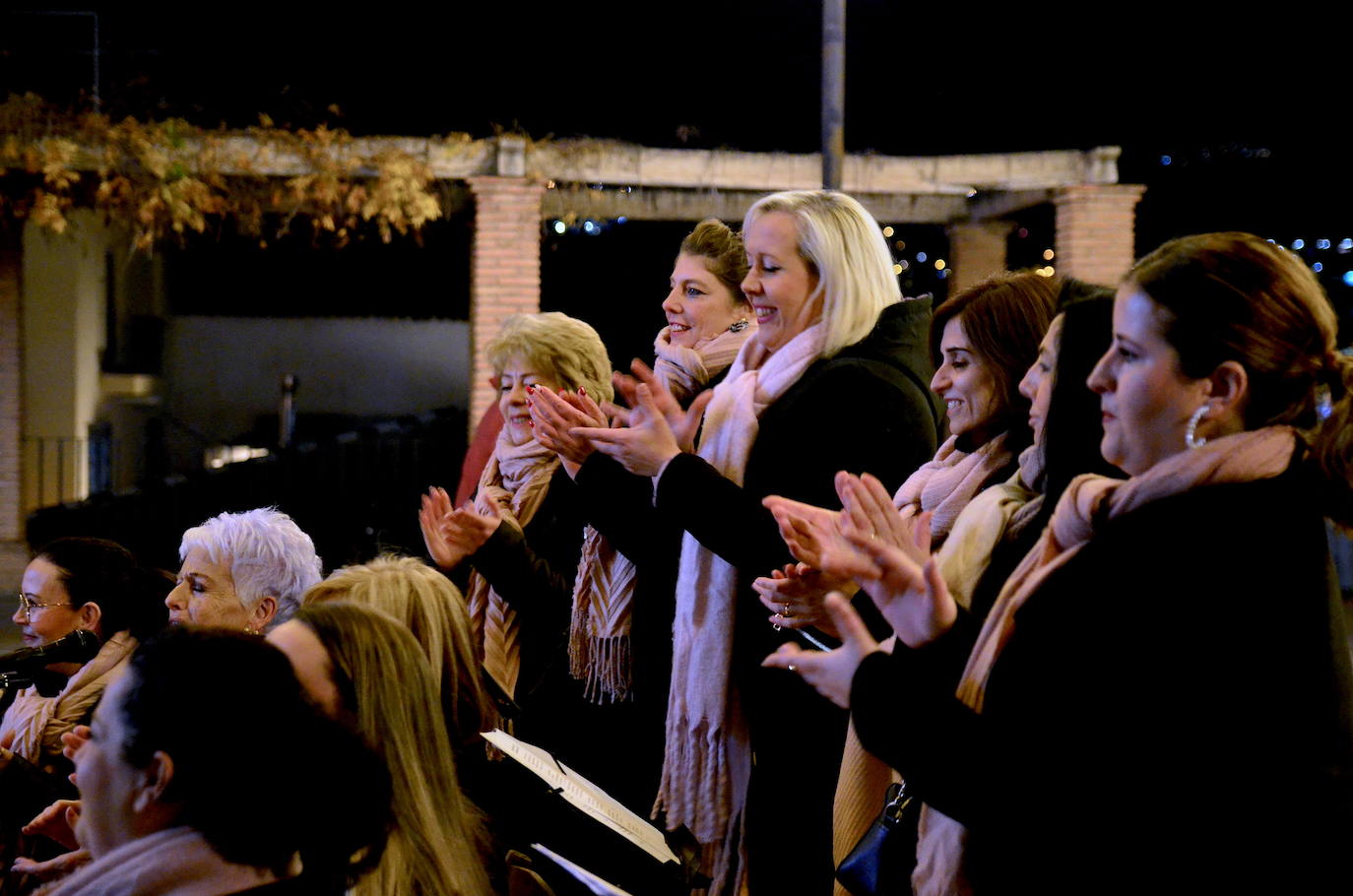 Fiesta de villancicos y panderetas en Huétor Vega