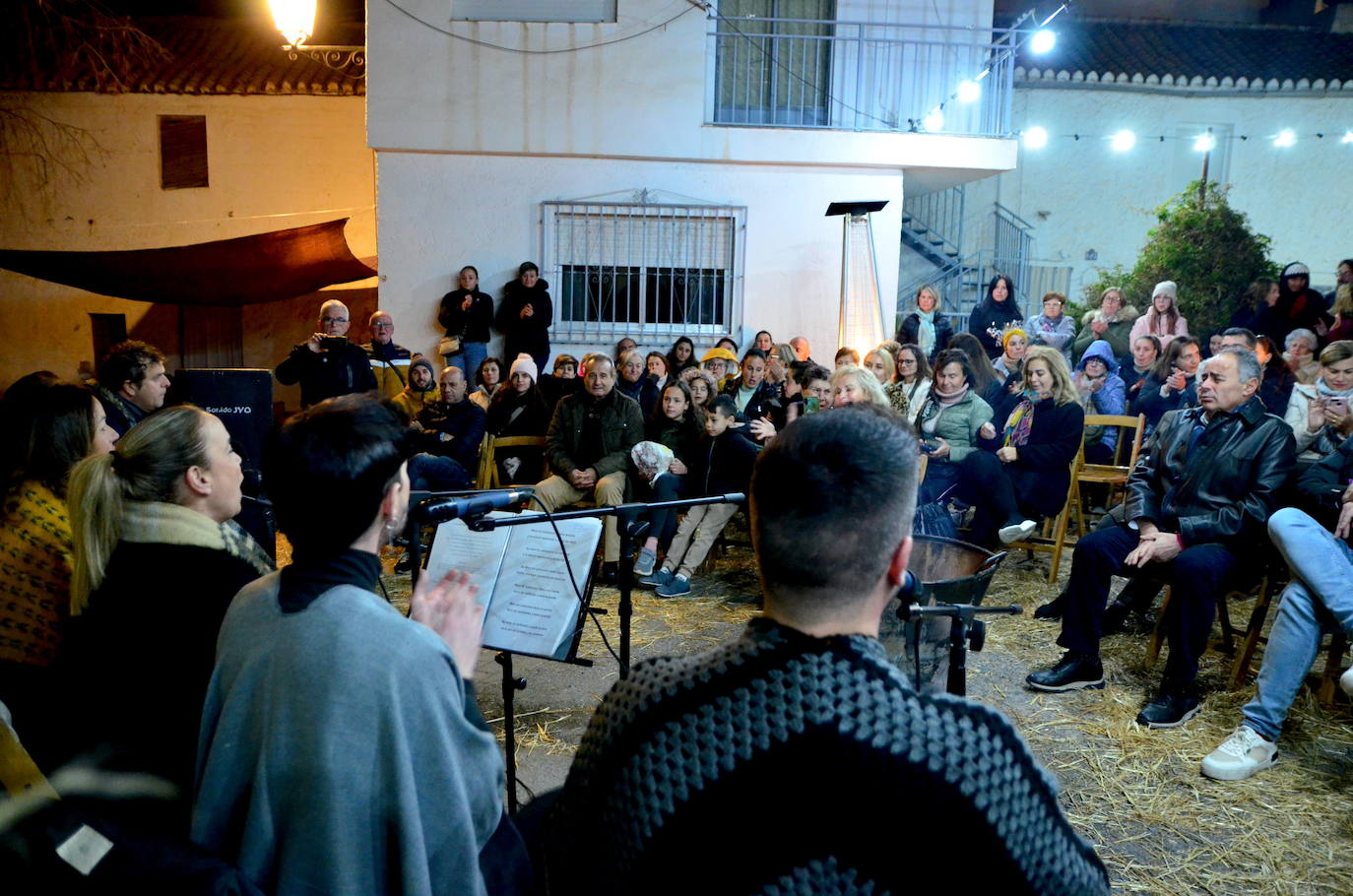 La Zambomba Flamenca de Huétor Vega agita el barrio de Los Corteses