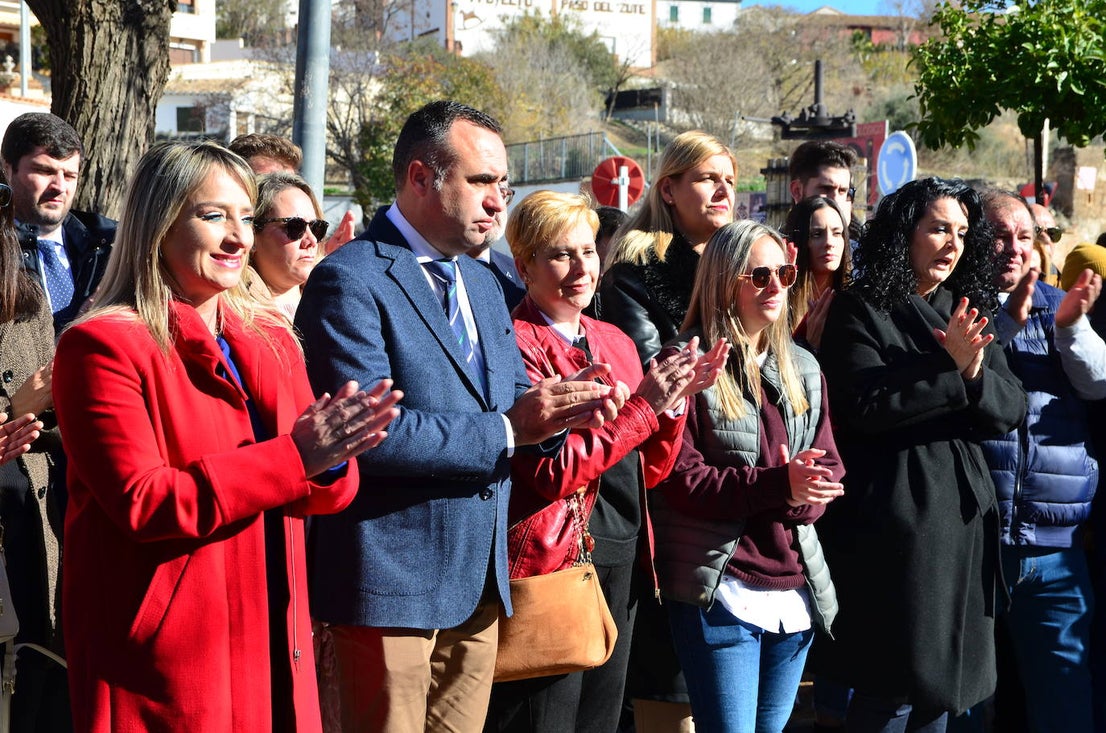 Huétor Vega inaugura el Mirador de la Vega Alcalde Mariano Molina del Paso