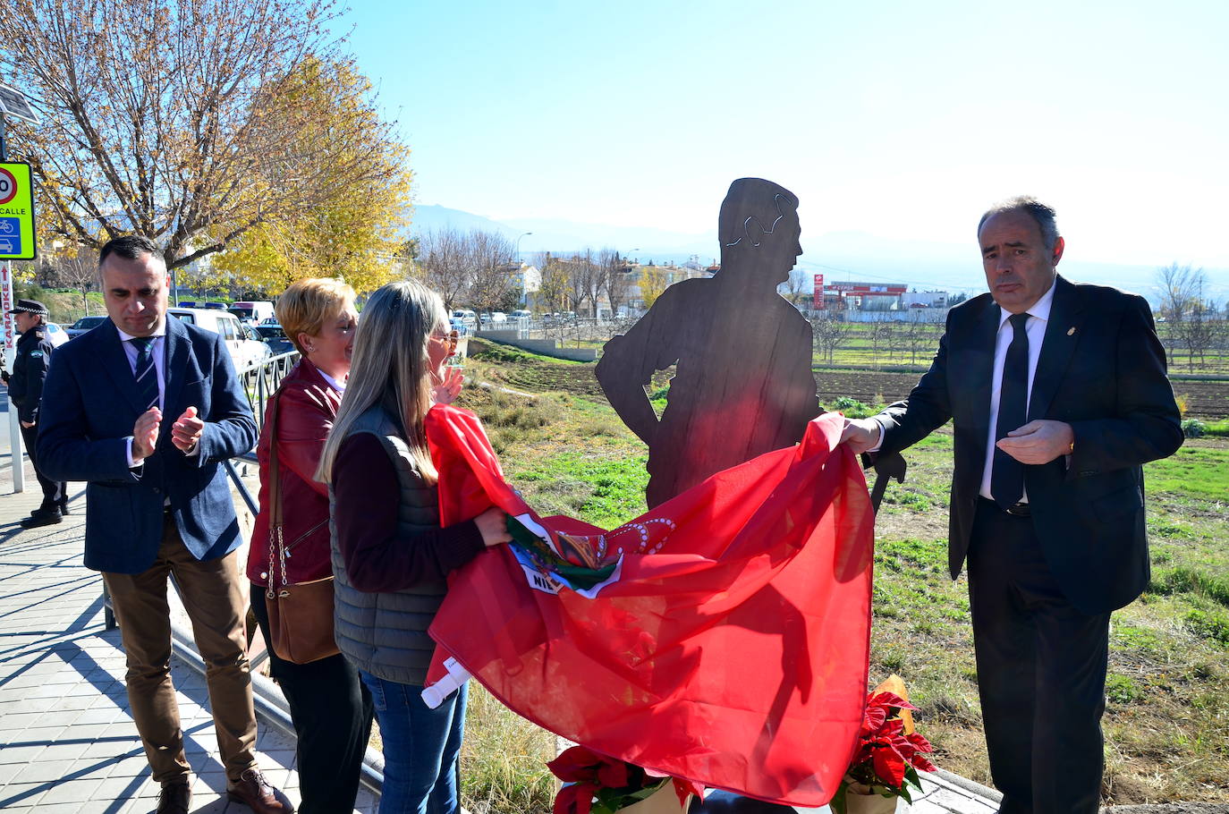 Huétor Vega inaugura el Mirador de la Vega Alcalde Mariano Molina del Paso