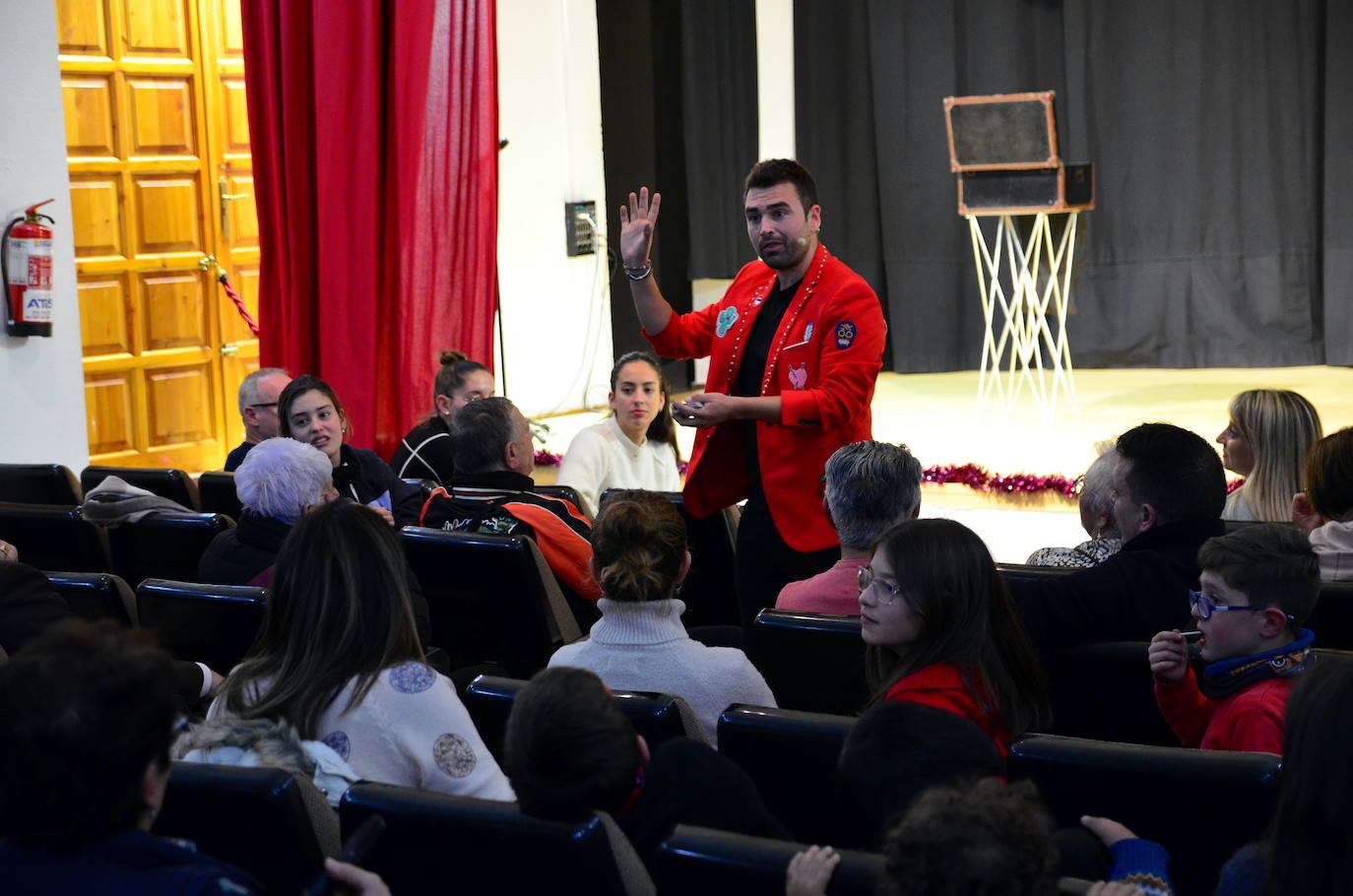 Cartas a los Reyes Magos, trucos y carcajadas en Huétor Vega