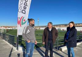 Miembros del equipo de gobierno del Ayuntamiento de Huétor Vega visitan el campus.