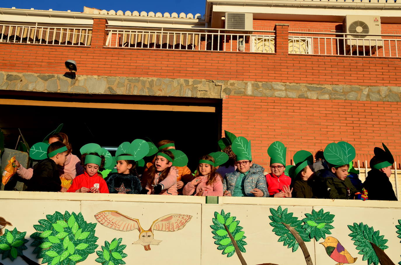 Reivindicación de los arbolitos, en las carrozas de Operación Encina y el Aula Ambiental.