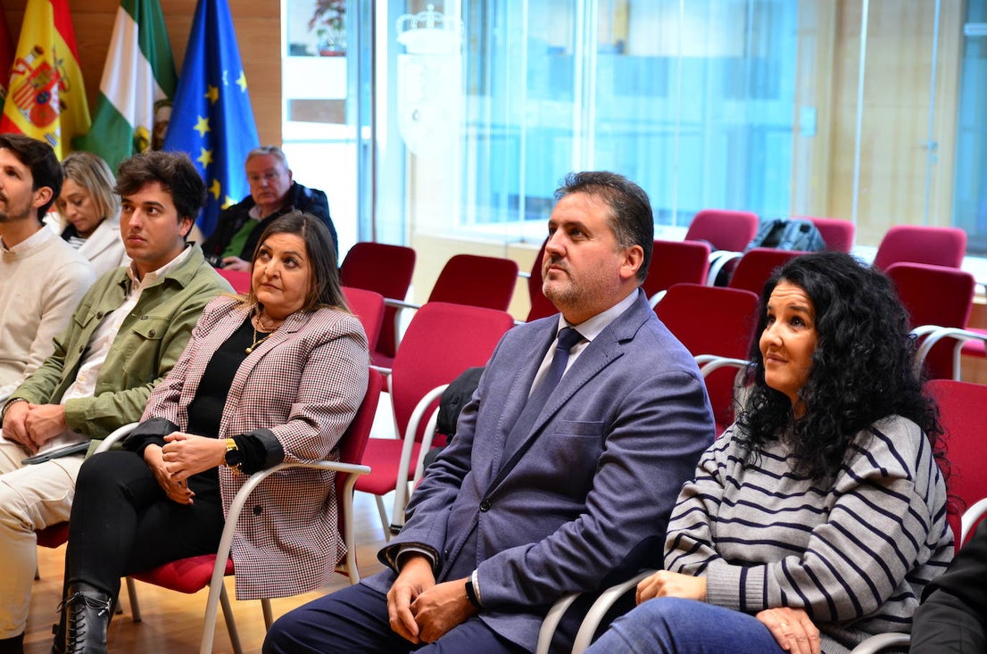 Presentación del proyecto Vía Verde del Camino de los Neveros, hoy en el Ayuntamiento de Huétor Vega.