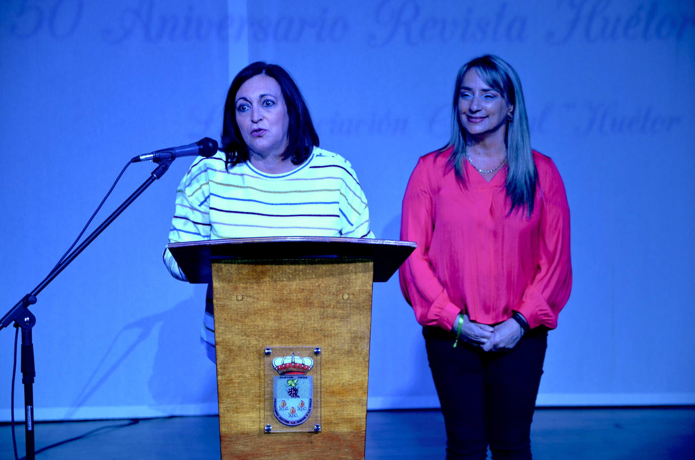 El Centro del Vino y Flamenco, en Huerta Cercada, acogió el acto de homenaje a ‘Huétor Vega Gráfico’.