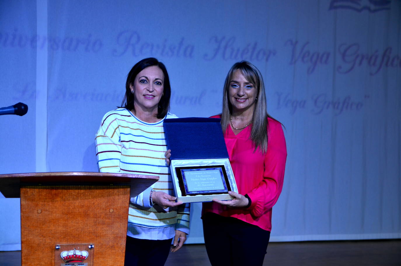 El Centro del Vino y Flamenco, en Huerta Cercada, acogió el acto de homenaje a ‘Huétor Vega Gráfico’.