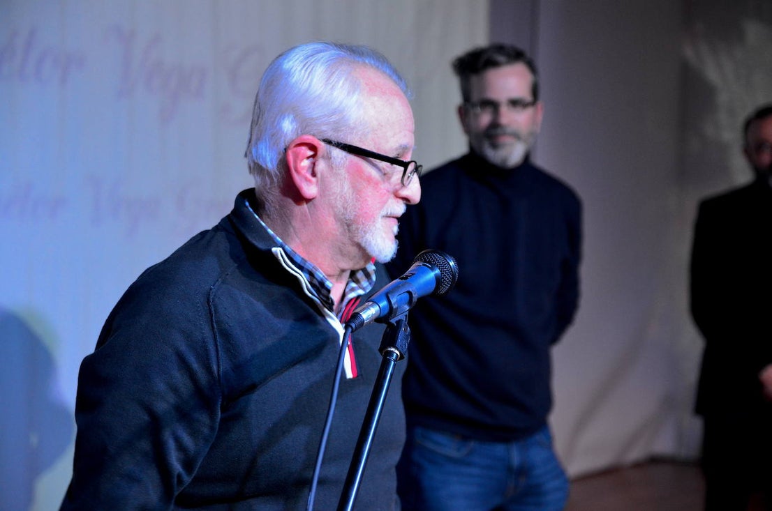 El Centro del Vino y Flamenco, en Huerta Cercada, acogió el acto de homenaje a ‘Huétor Vega Gráfico’.