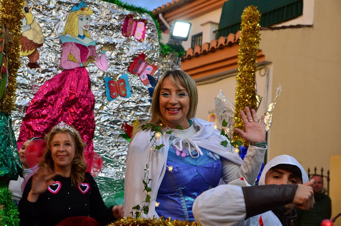 La cabalgata de Huétor Vega supera al frío y la lluvia