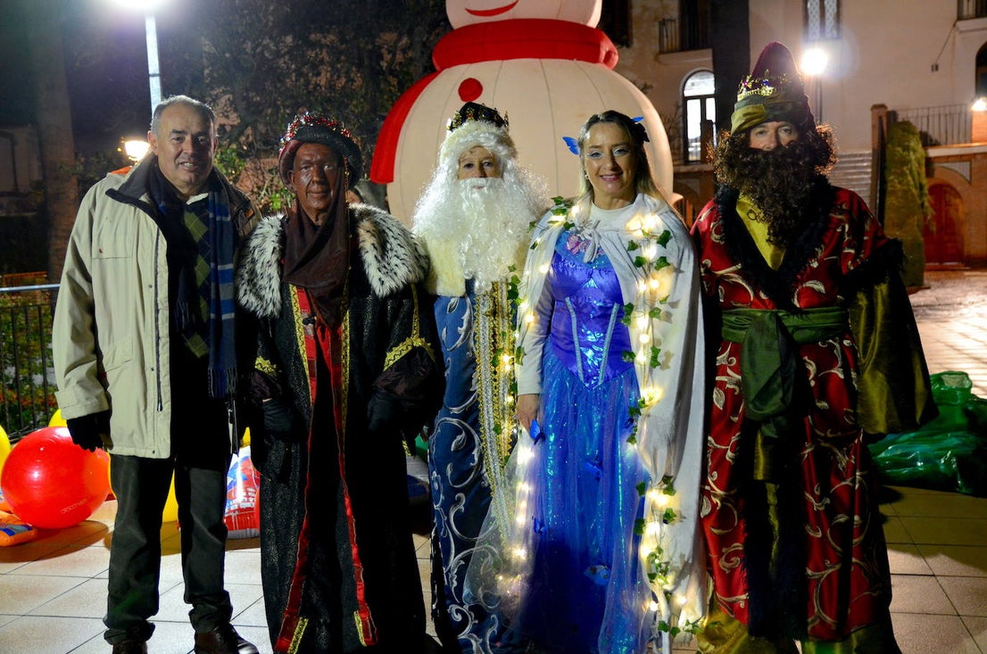 Los Reyes Magos desatan la apoteosis en Huétor Vega