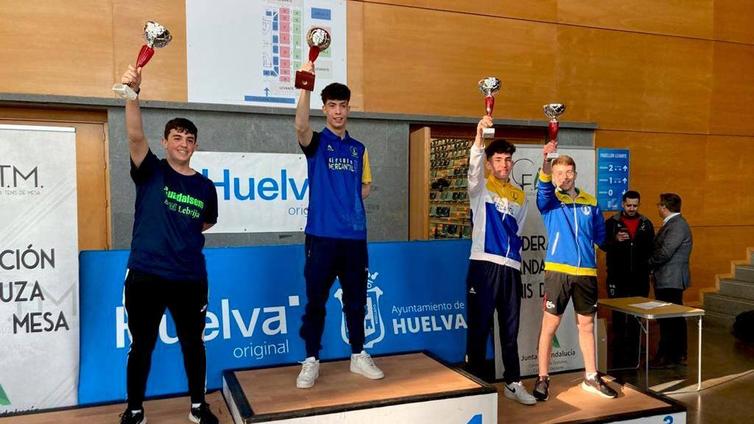 Hugo Urquízar, convocado con la selección y clasificado para el Estatal