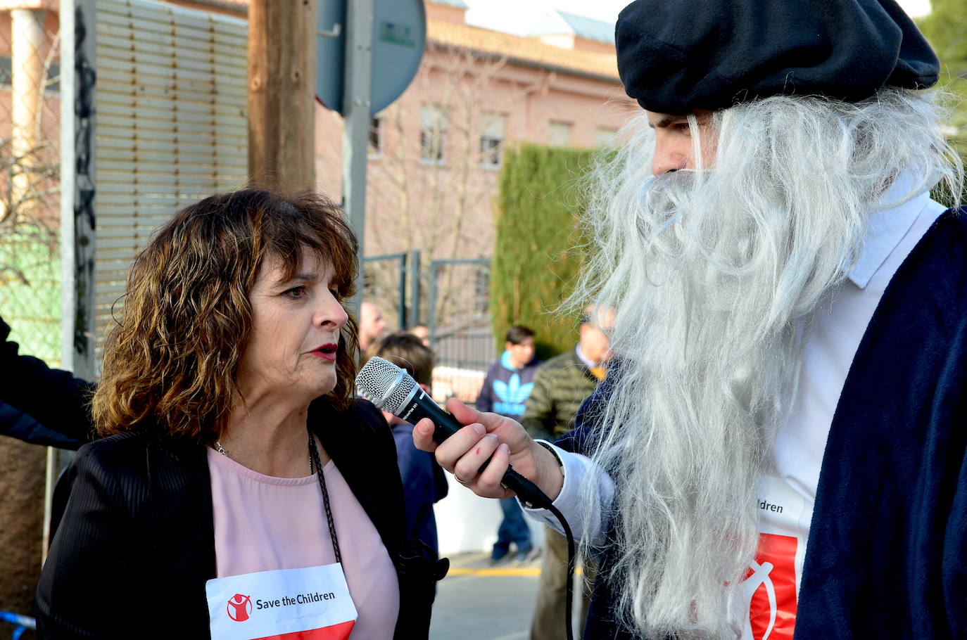 La comunidad educativa de Huétor Vega sueña con la paz