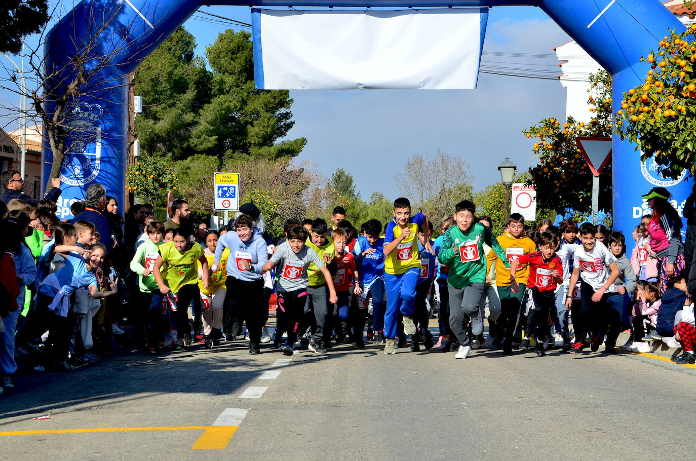 La comunidad educativa de Huétor Vega sueña con la paz