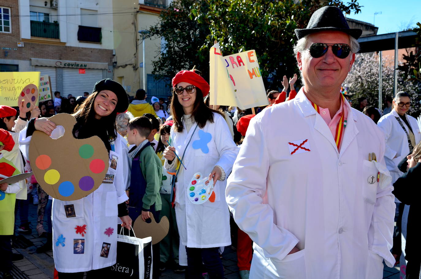 Encuéntrate en el pasacalles del carnaval de Huétor Vega