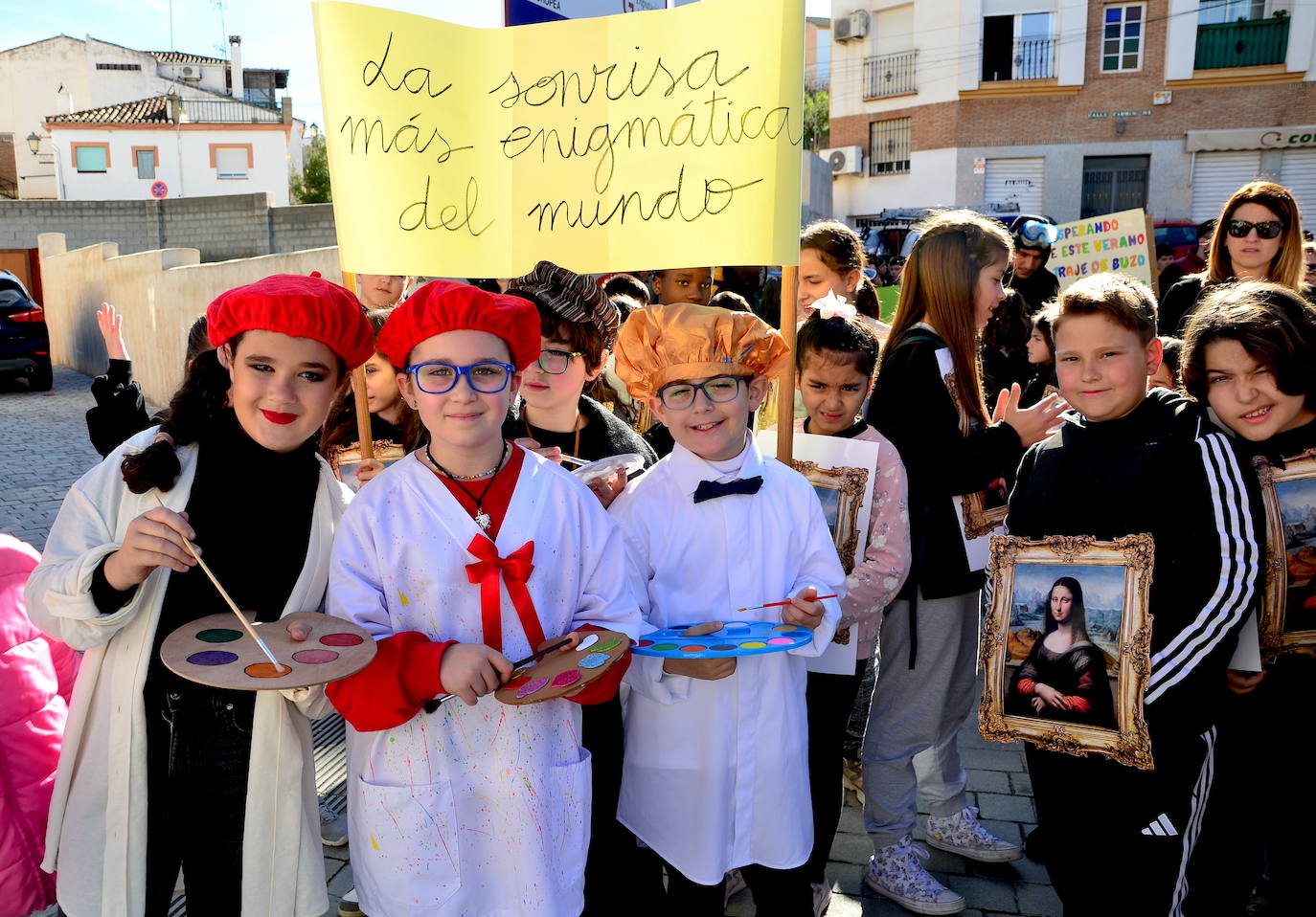 Encuéntrate en el pasacalles del carnaval de Huétor Vega