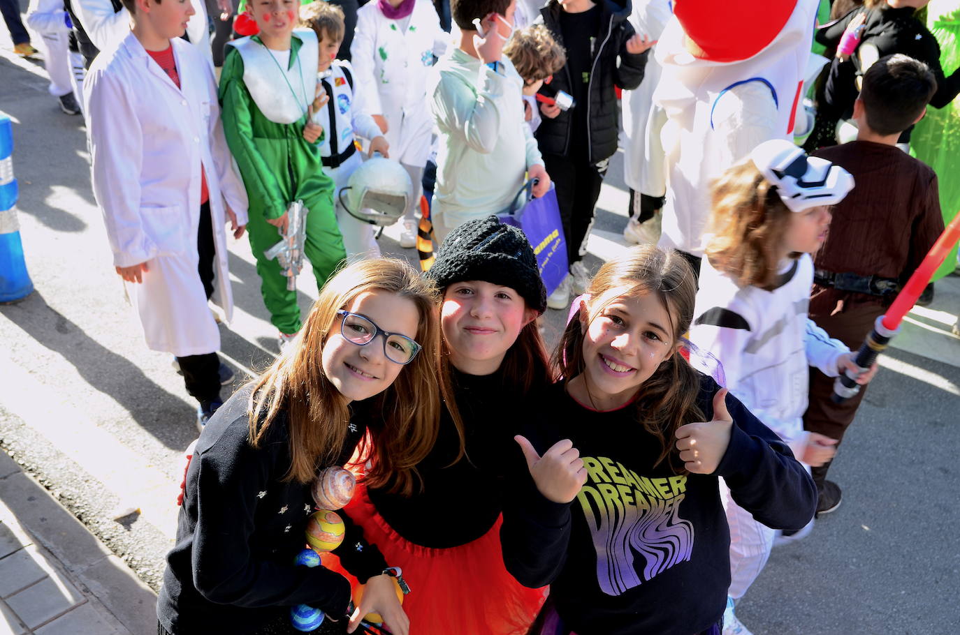 Encuéntrate en el pasacalles del carnaval de Huétor Vega