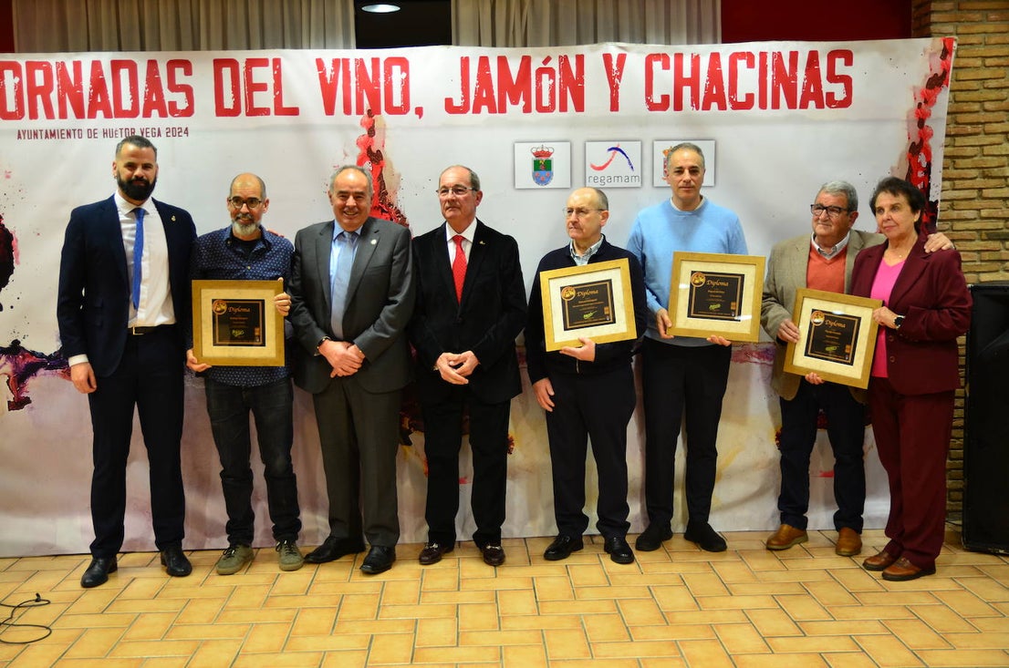 Entrega de premios de los certámenes de vinos en Huétor Vega