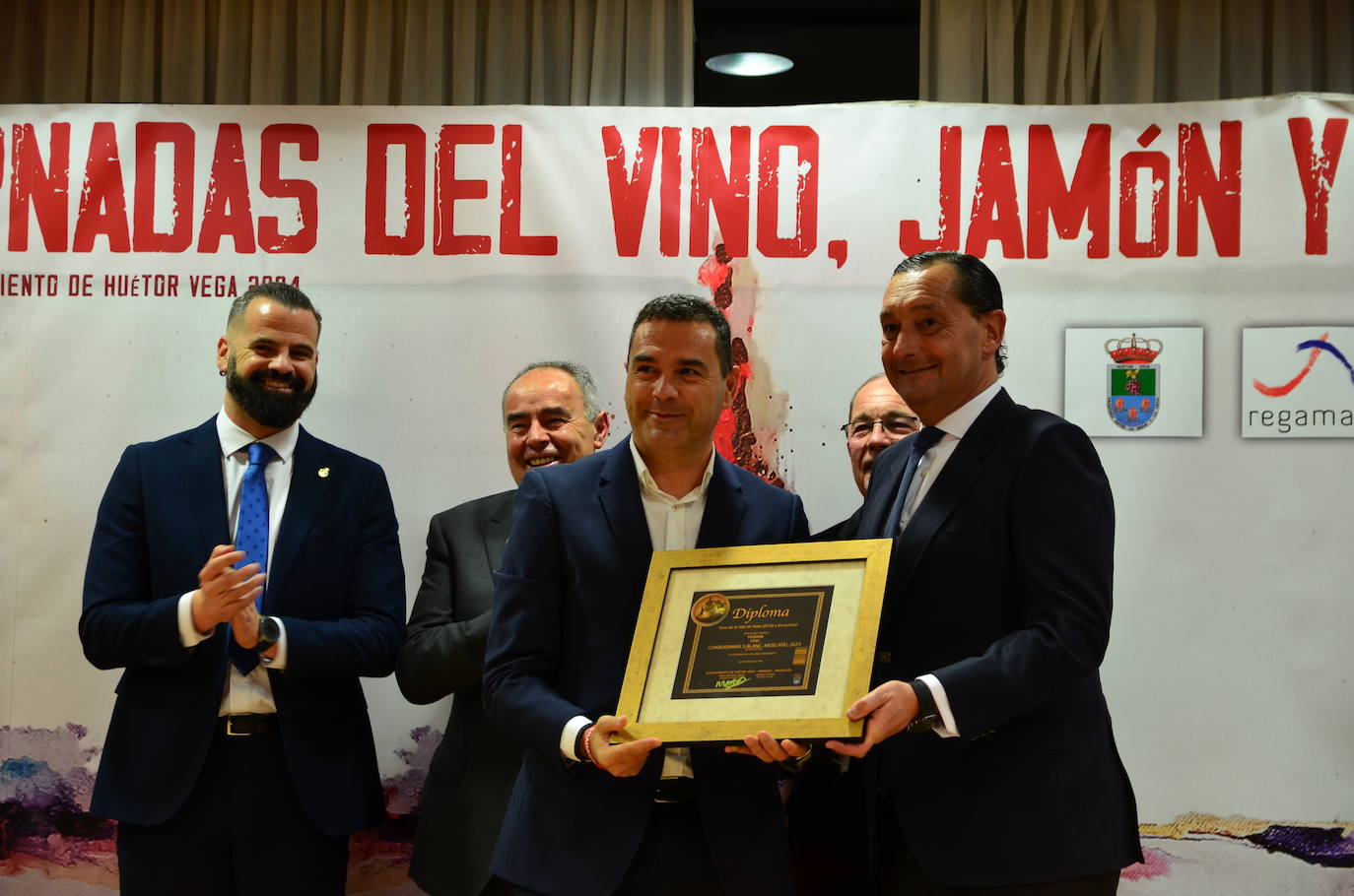 Entrega de premios de los certámenes de vinos en Huétor Vega