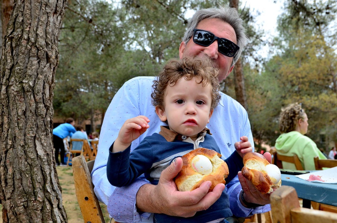 'Roar el güevo': la merienda con la que Huétor Vega hace piña
