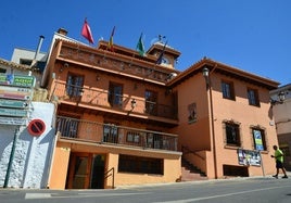 Ayuntamiento de Huétor Vega.