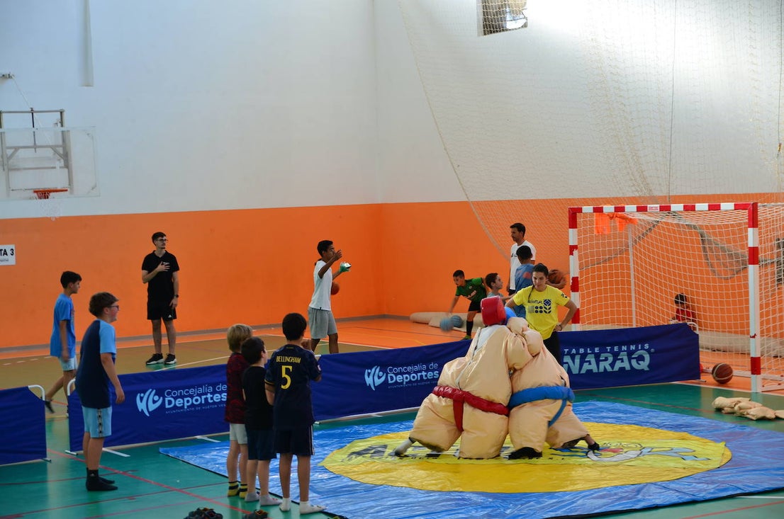 Acto de clausura de los talleres y escuelas deportivas municipales de Huétor Vega