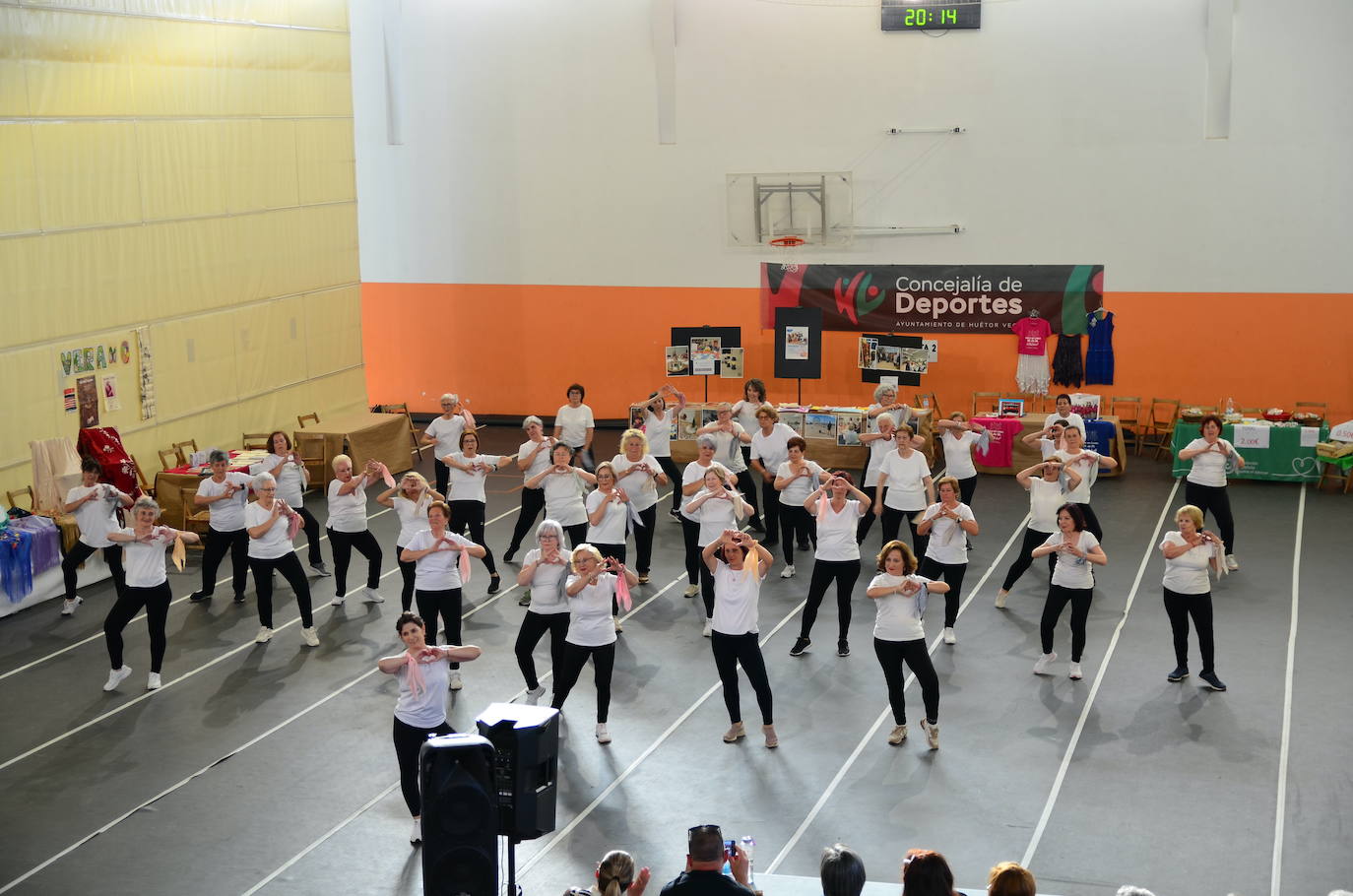 Acto de clausura de los talleres y escuelas deportivas municipales de Huétor Vega