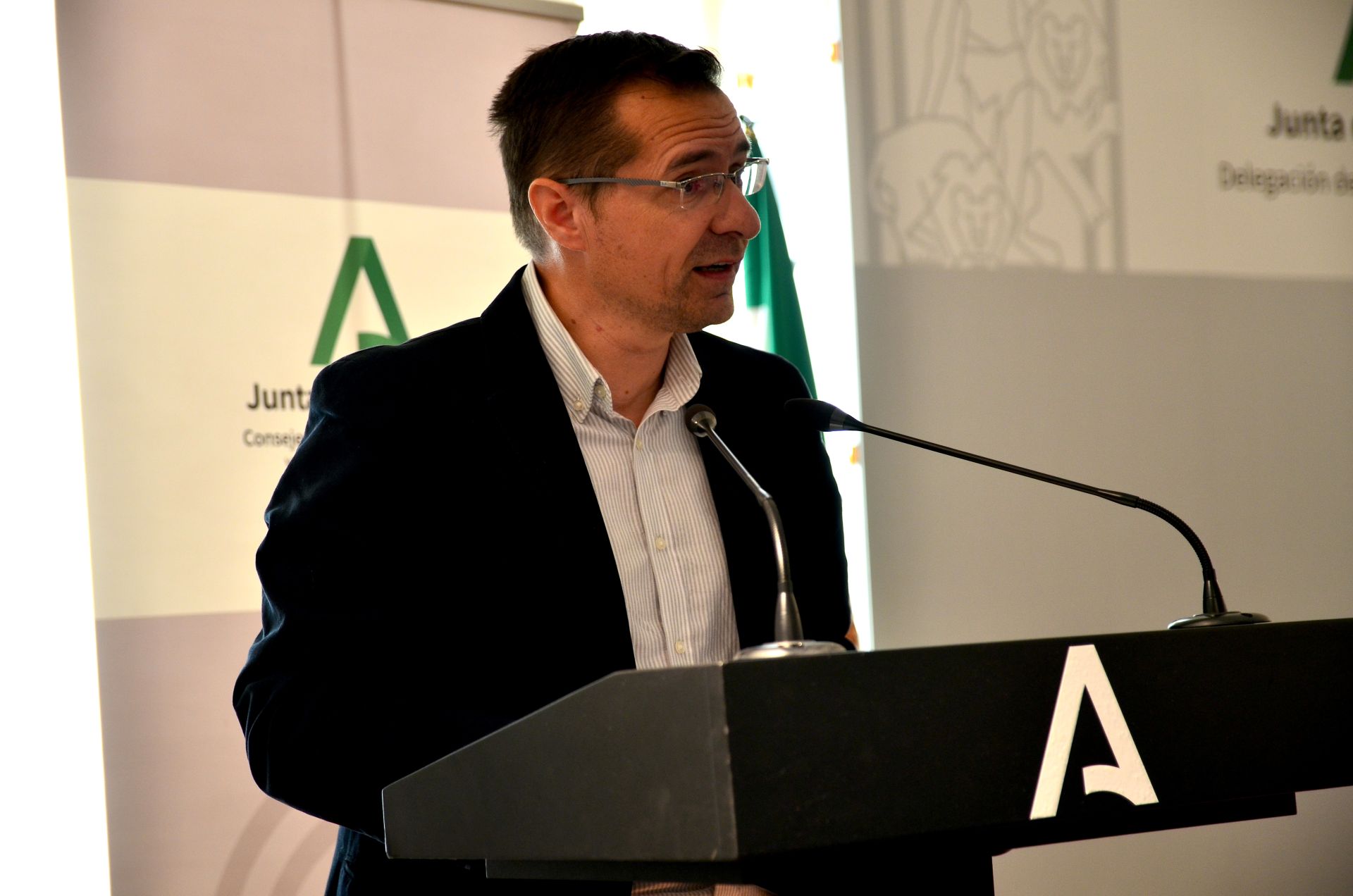 Intervención de Juan de Dios Rodríguez, director del IES Los Neveros de Huétor Vega.