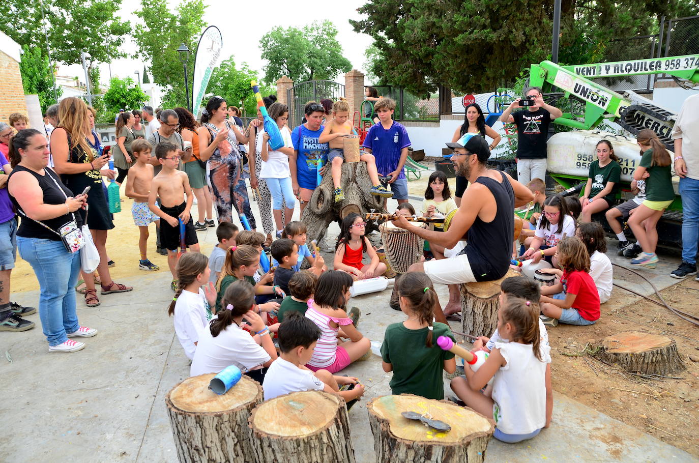 Un mural en Huétor Vega recuerda la importancia de «sembrar el futuro»