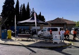 La concejalía de Deportes habilitó un puesto de avituallamiento en Huétor Vega.