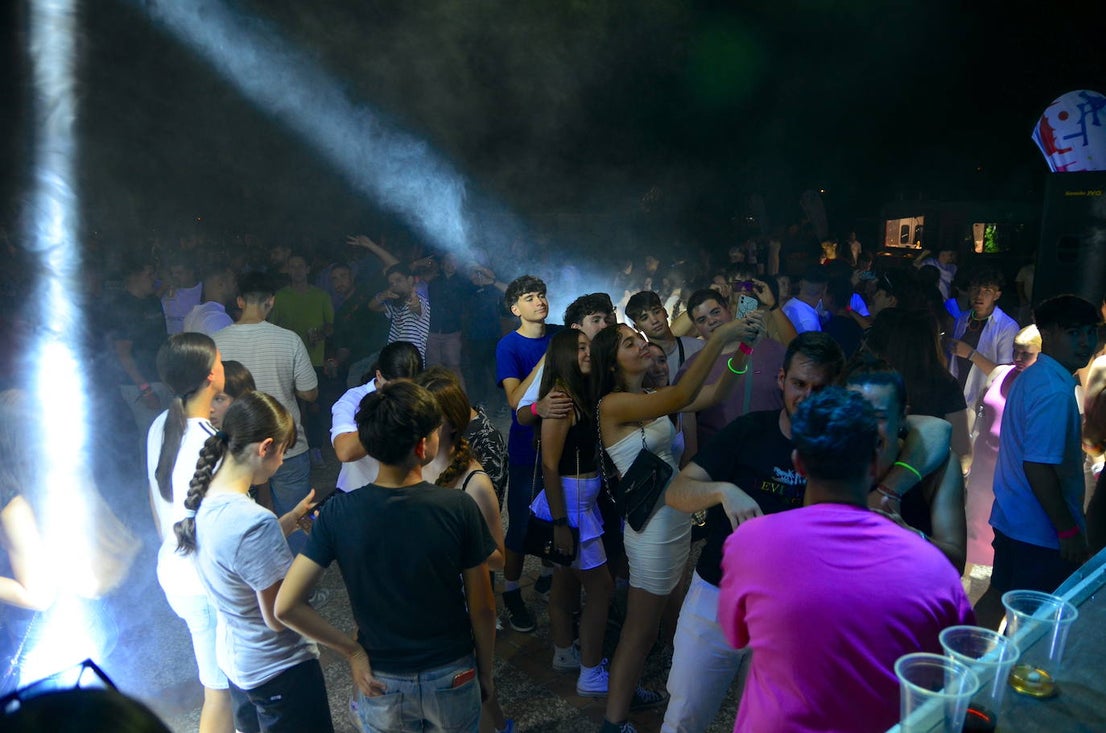 El 'fiestón' de los jóvenes en Huétor Vega