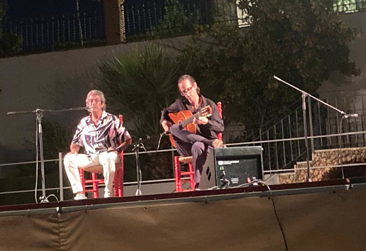 El flamenco brilla en su noche más especial en Huétor Vega