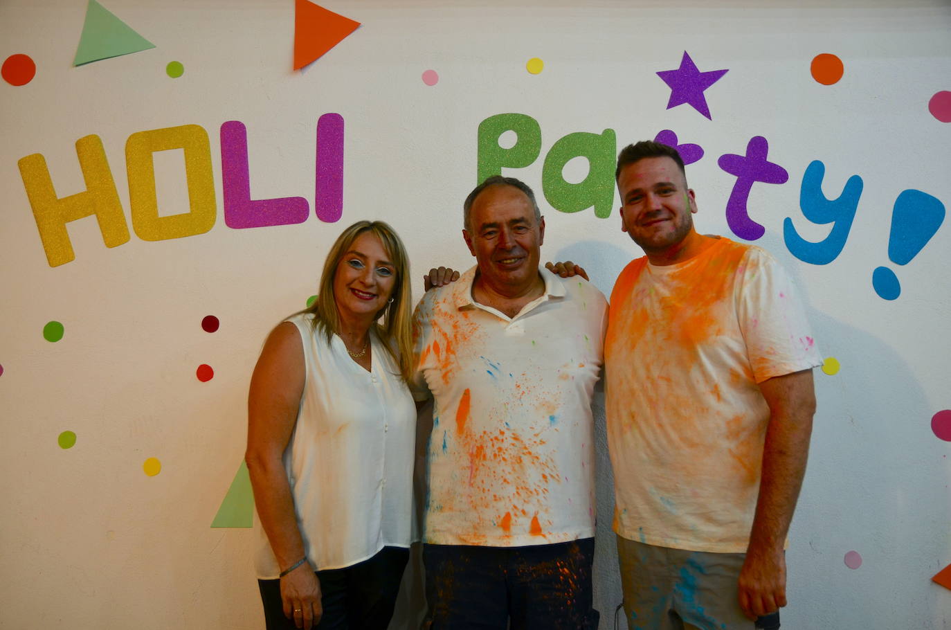 Todo es de color en la Fiesta Holi de Huétor Vega