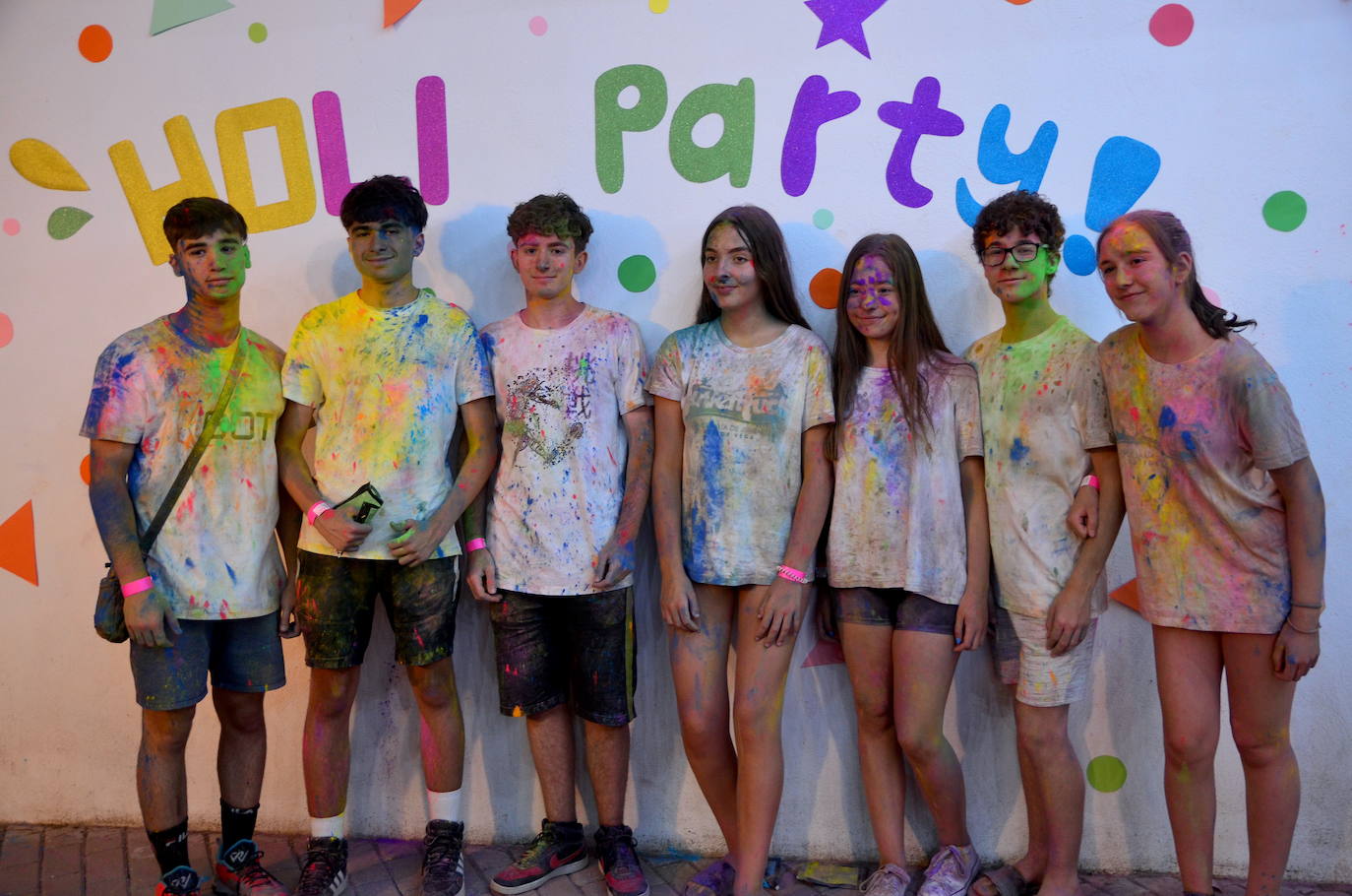 Todo es de color en la Fiesta Holi de Huétor Vega