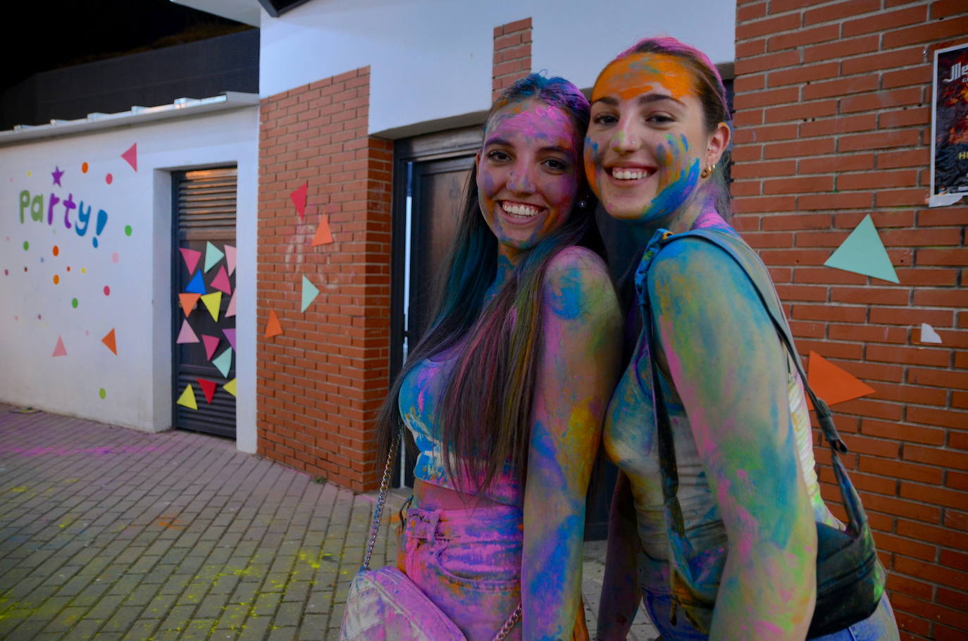 Todo es de color en la Fiesta Holi de Huétor Vega